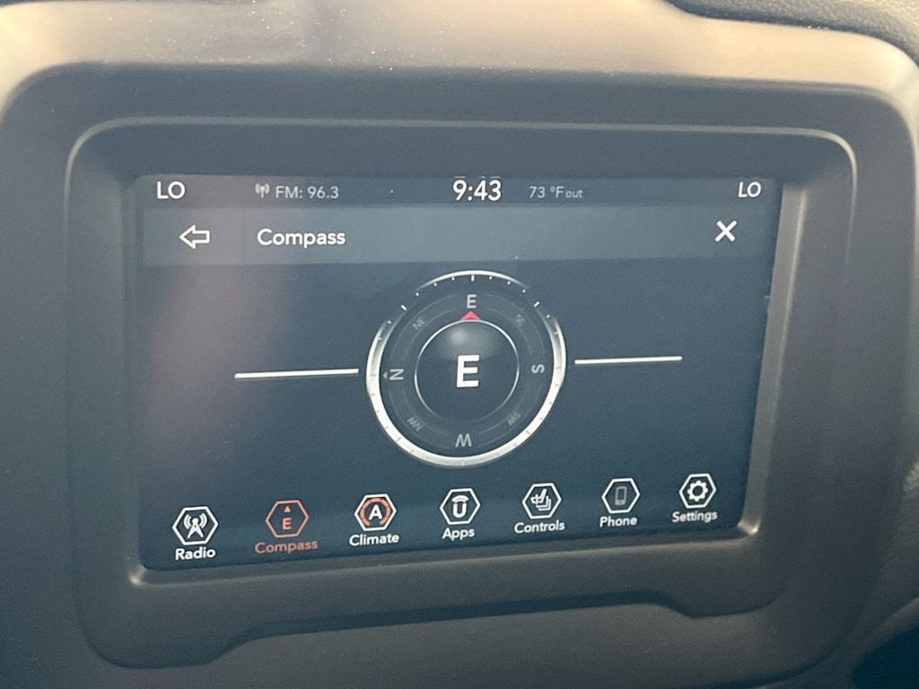 Thumbnail: 2019 Jeep Renegade - 25