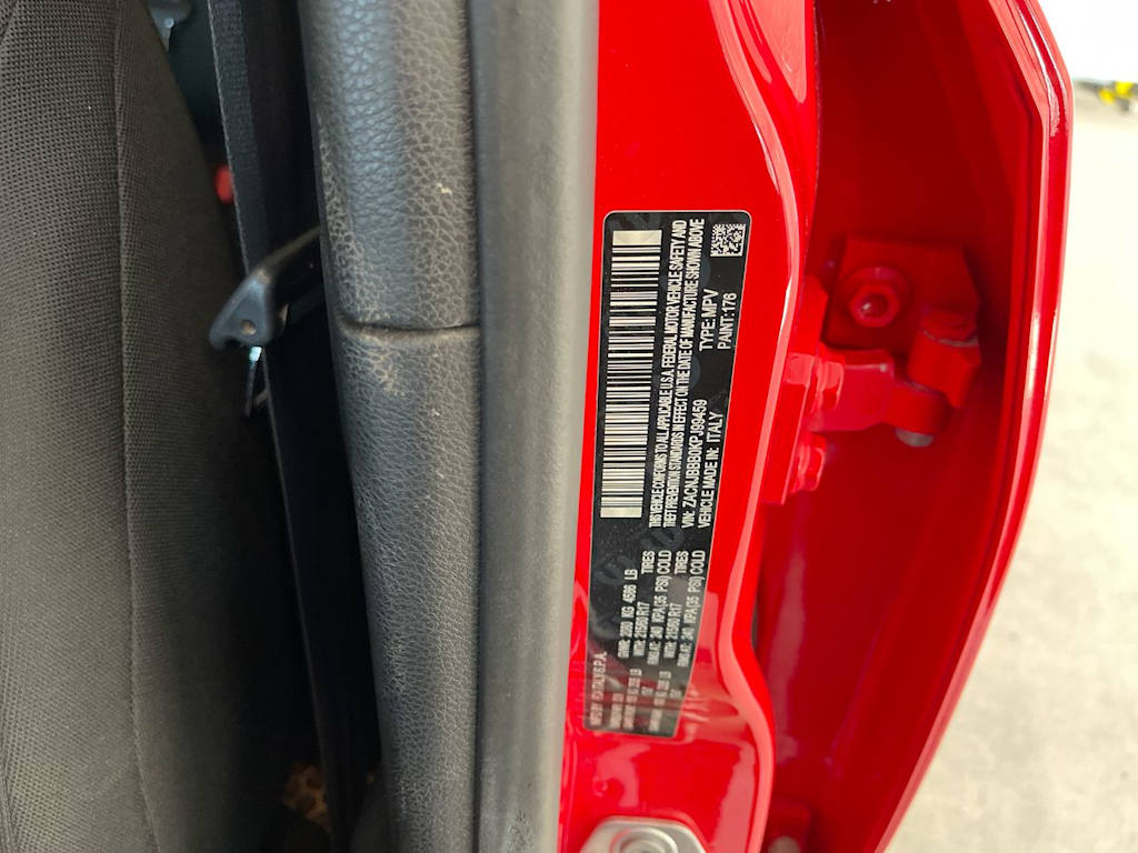 Thumbnail: 2019 Jeep Renegade - 17