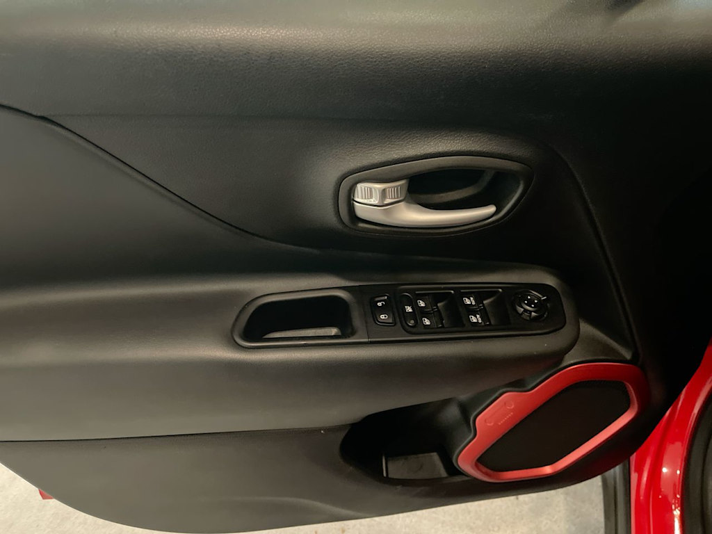 Thumbnail: 2023 Jeep Renegade - 23