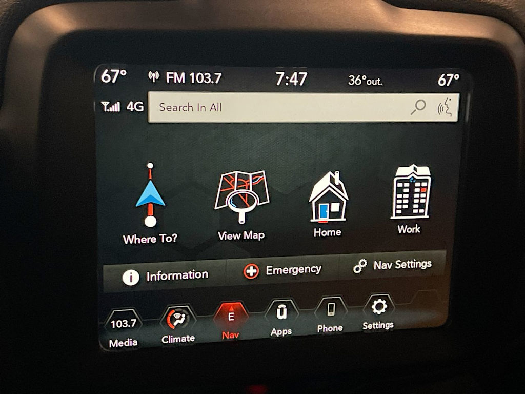 Thumbnail: 2023 Jeep Renegade - 24