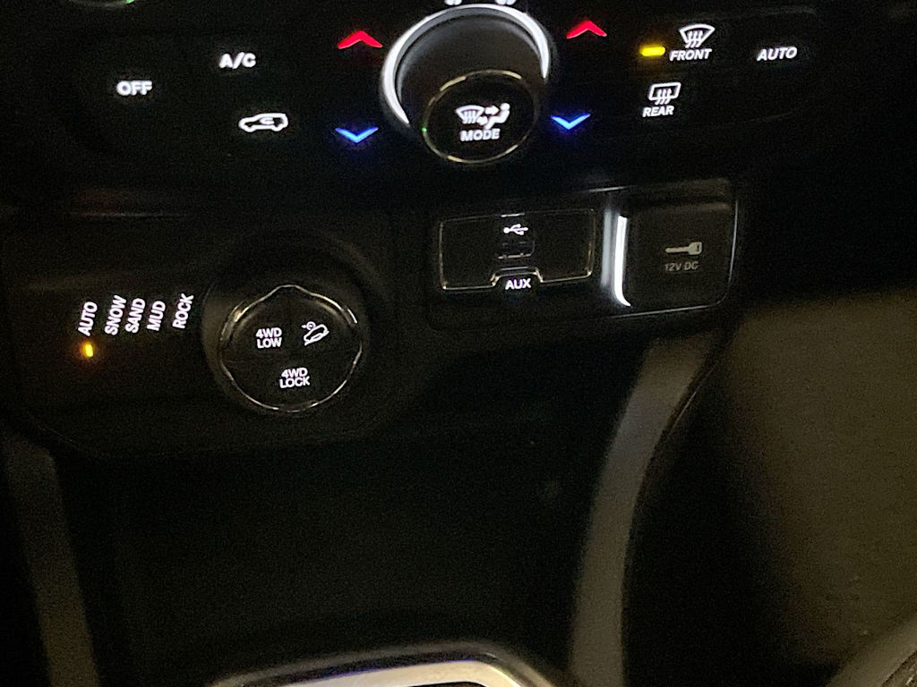 Thumbnail: 2023 Jeep Renegade - 25