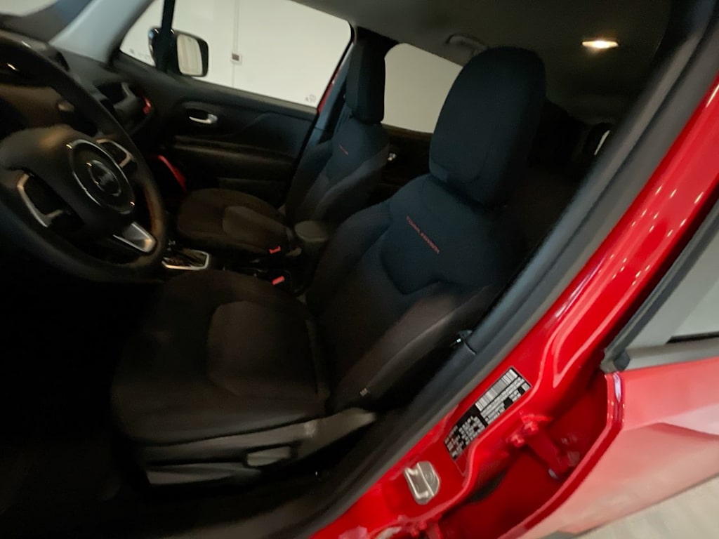 Thumbnail: 2023 Jeep Renegade - 9