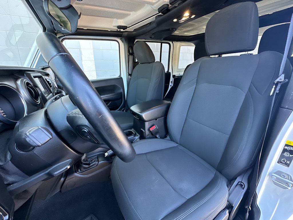 Thumbnail: 2021 Jeep Wrangler - 10