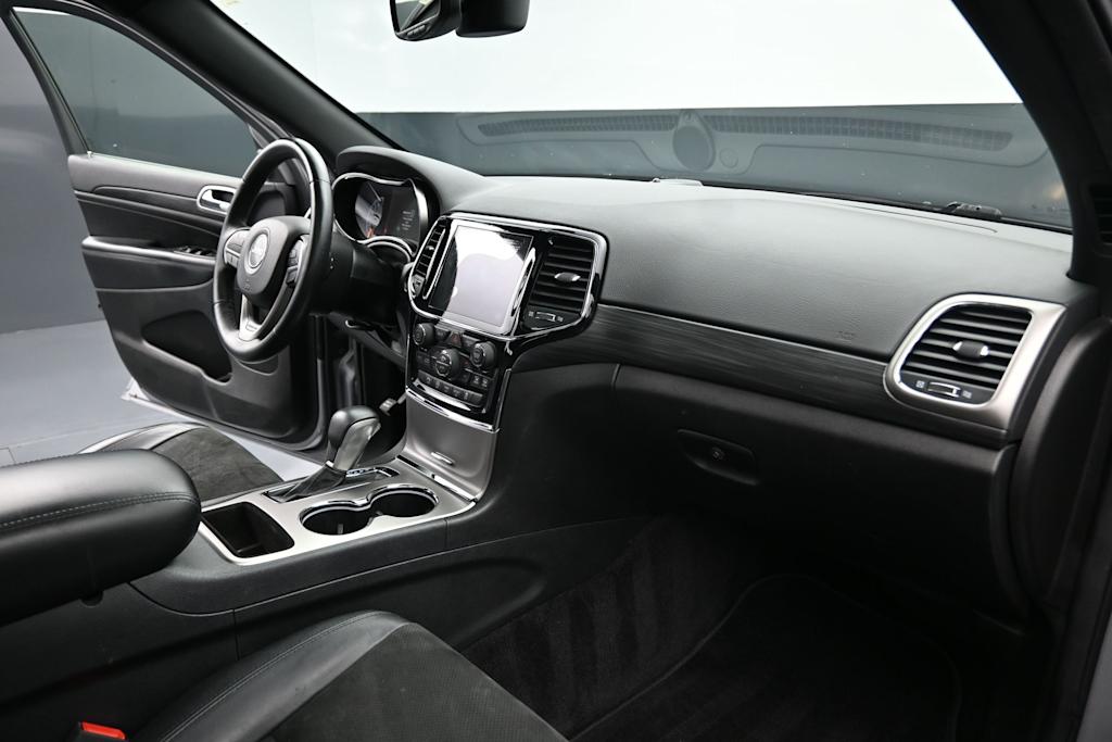 Thumbnail: 2019 Jeep Grand Cherokee - 12