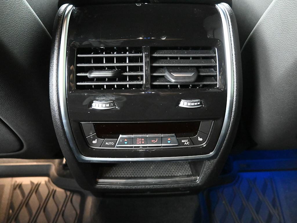 Thumbnail: 2026 BMW X6 - 26