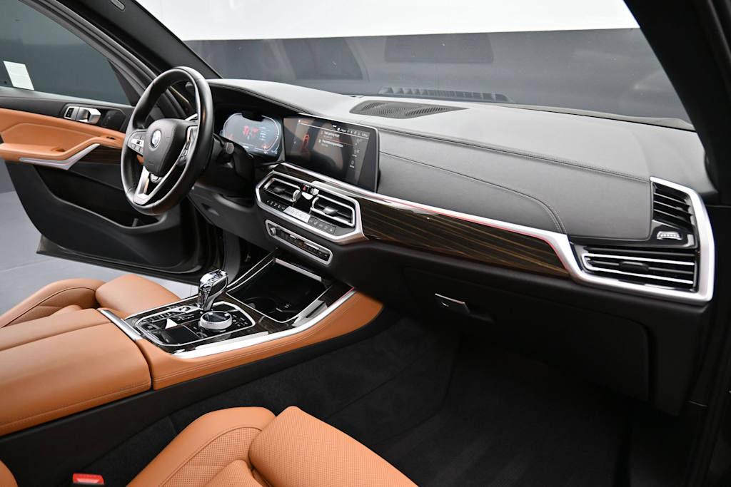 Thumbnail: 2023 BMW X5 - 12