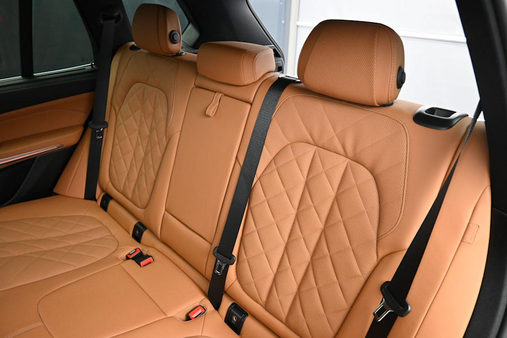 Thumbnail: 2023 BMW X5 - 10