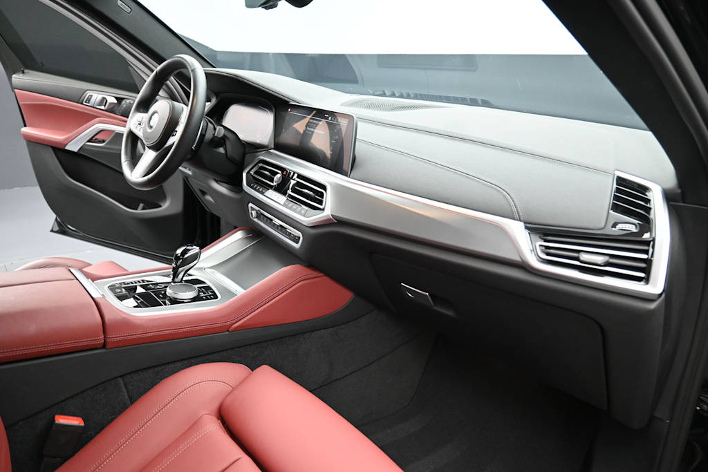 Thumbnail: 2022 BMW X6 - 12