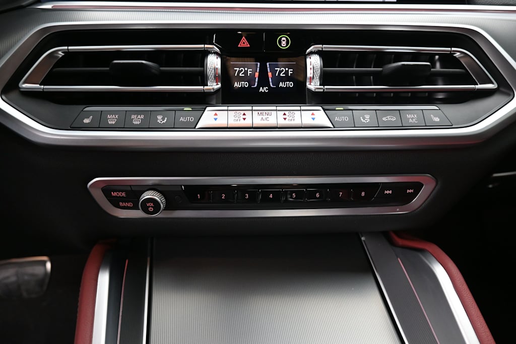 Thumbnail: 2022 BMW X6 - 18