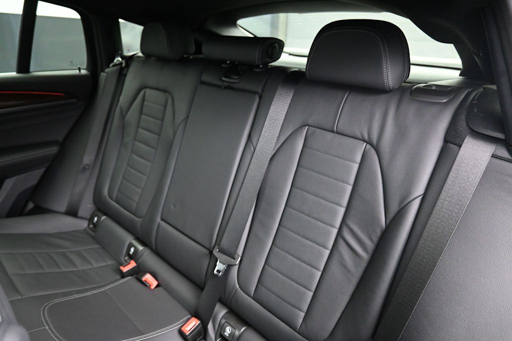 Thumbnail: 2019 BMW X4 - 10