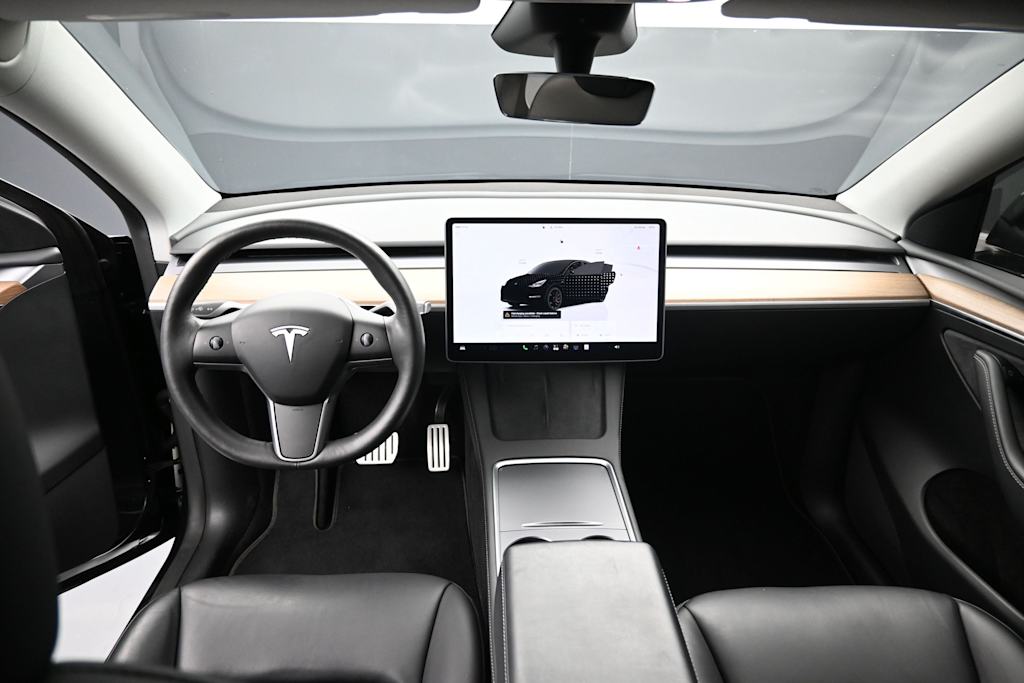 Thumbnail: 2024 Tesla Model Y - 8