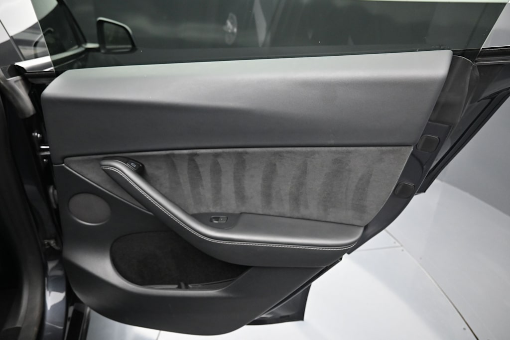 Thumbnail: 2024 Tesla Model Y - 21
