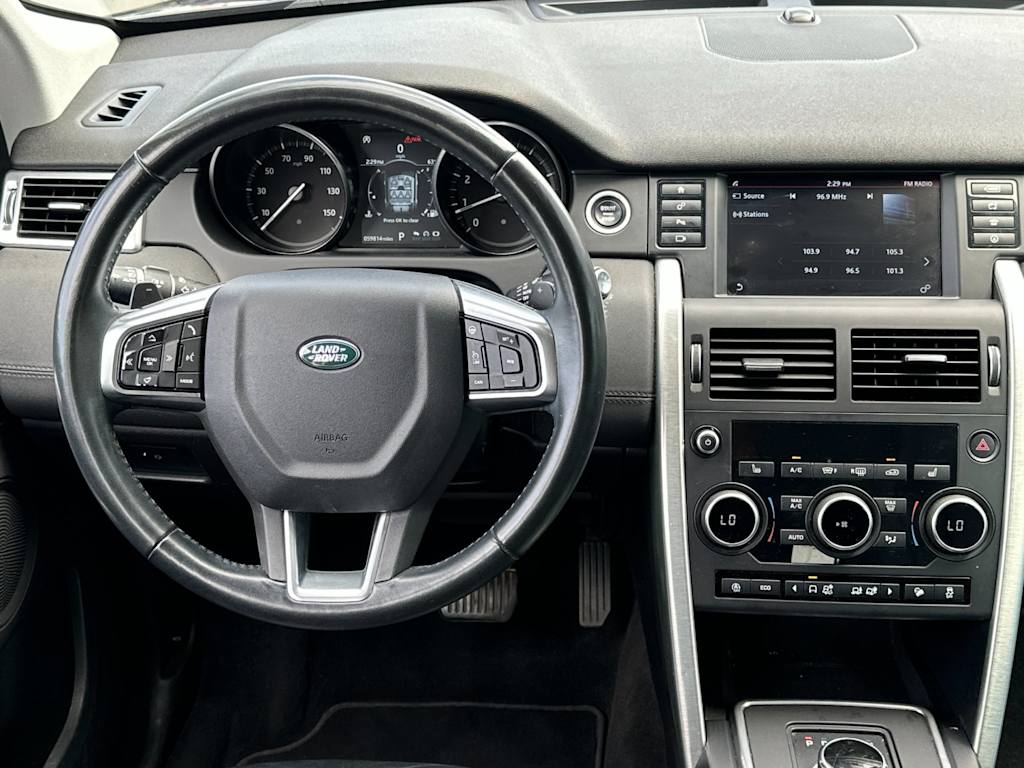 2018 Land Rover Discovery Sport SE 8