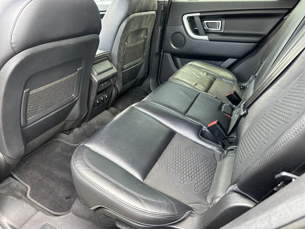2018 Land Rover Discovery Sport SE 11