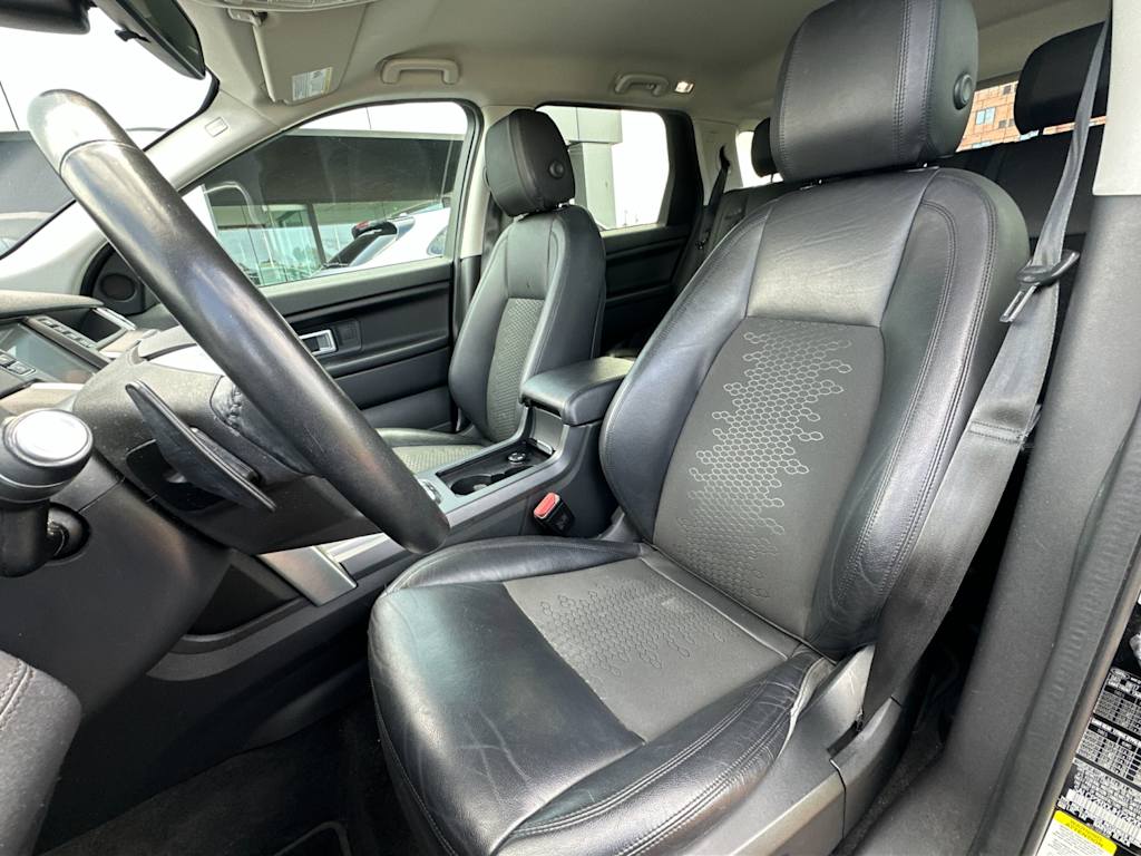 2018 Land Rover Discovery Sport SE 10