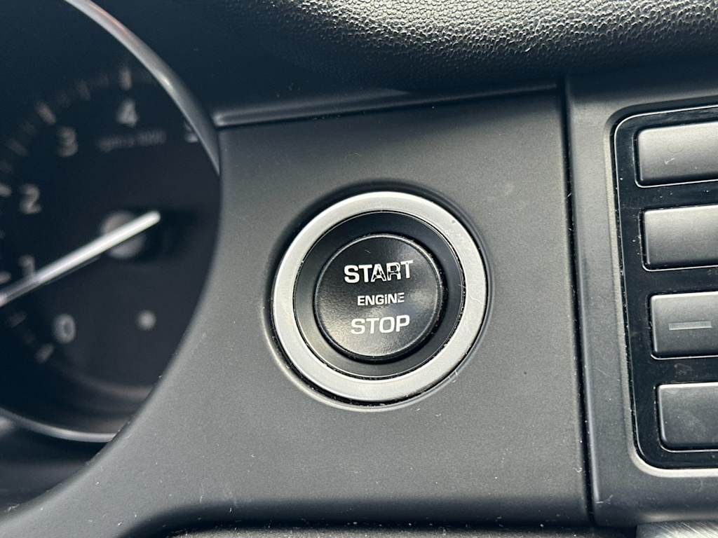 2018 Land Rover Discovery Sport SE 26