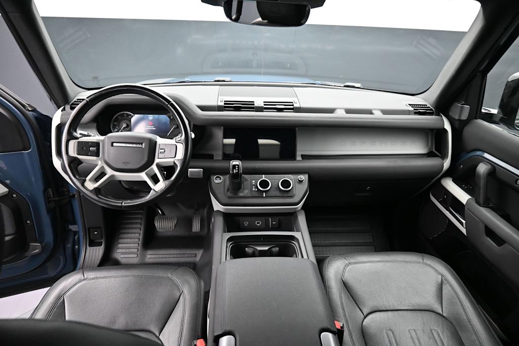 Thumbnail: 2022 Land Rover Defender - 7