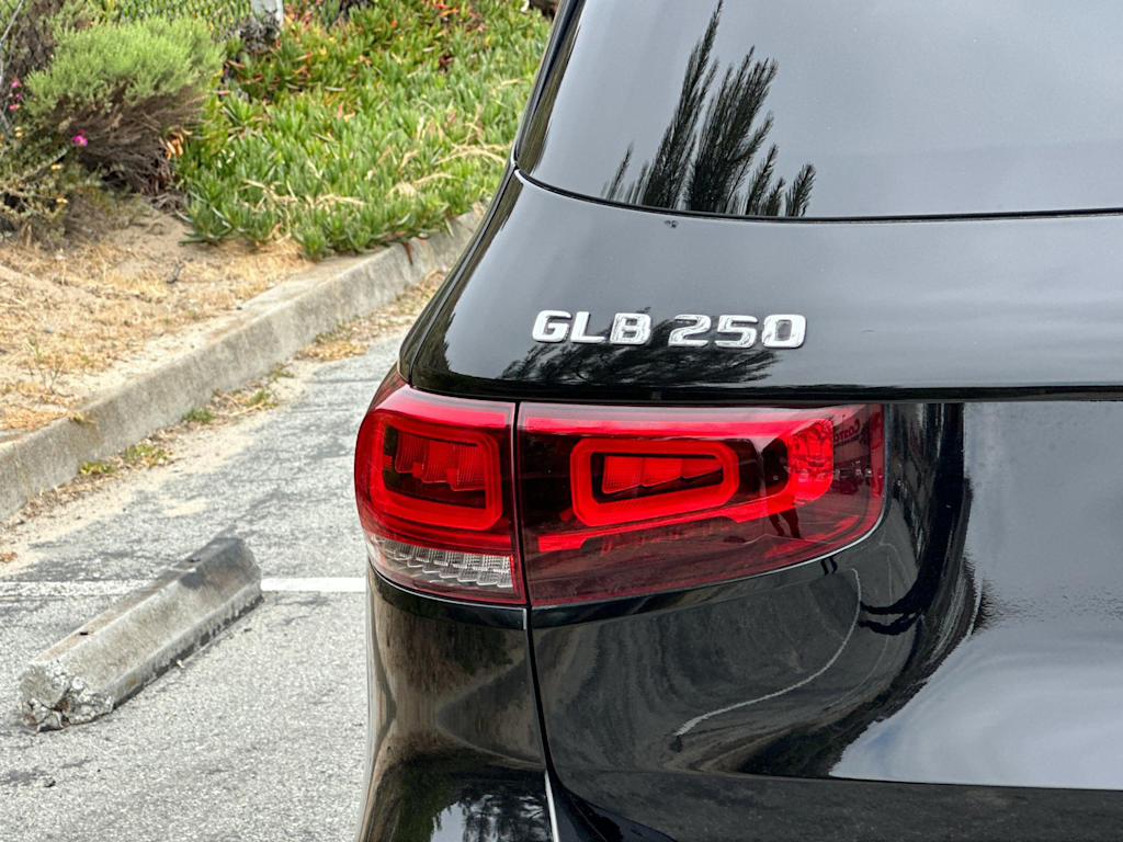 Thumbnail: 2021 Mercedes-Benz GLB - 7