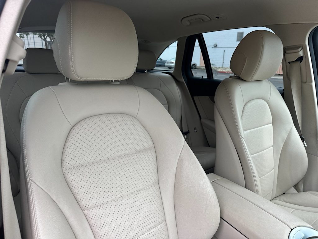 Thumbnail: 2018 Mercedes-Benz GLC - 10