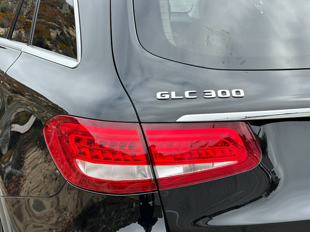Thumbnail: 2018 Mercedes-Benz GLC - 25