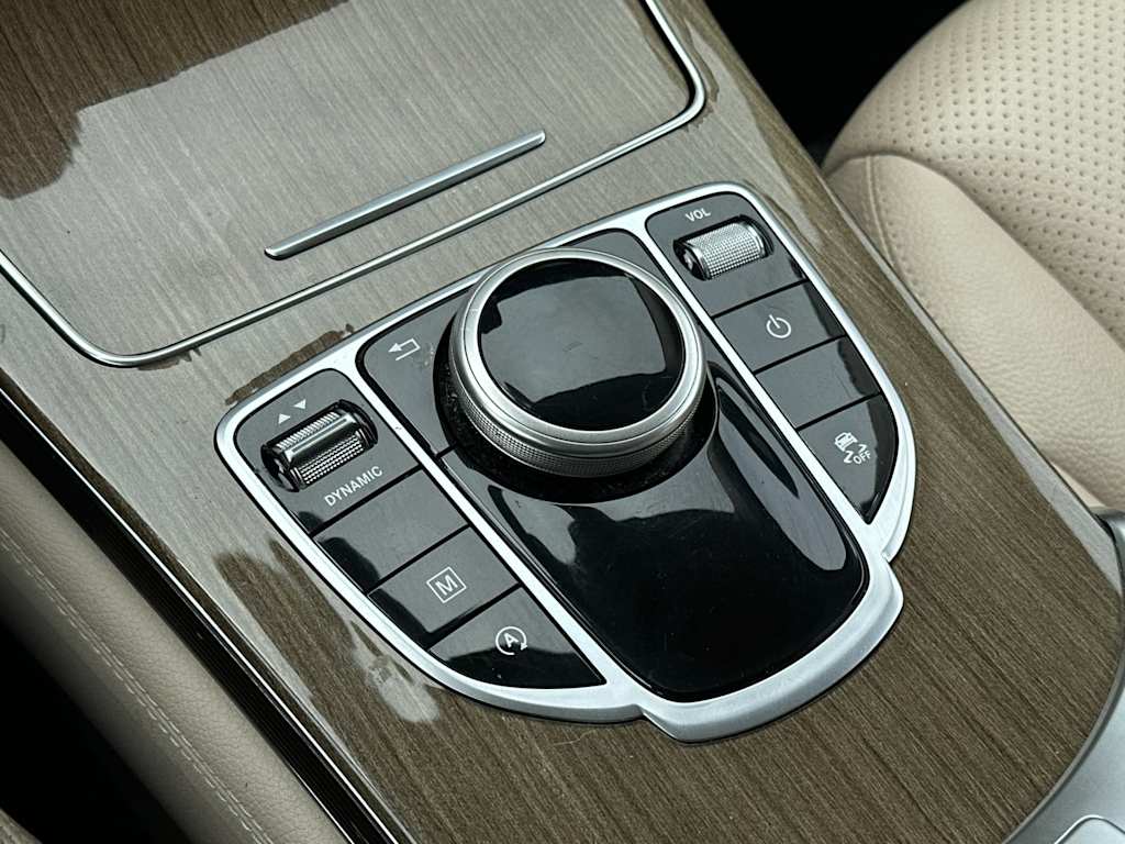 Thumbnail: 2018 Mercedes-Benz GLC - 14