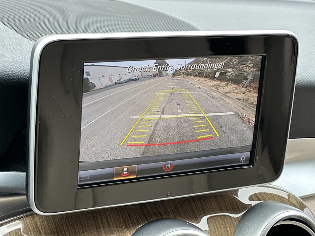 Thumbnail: 2018 Mercedes-Benz GLC - 13