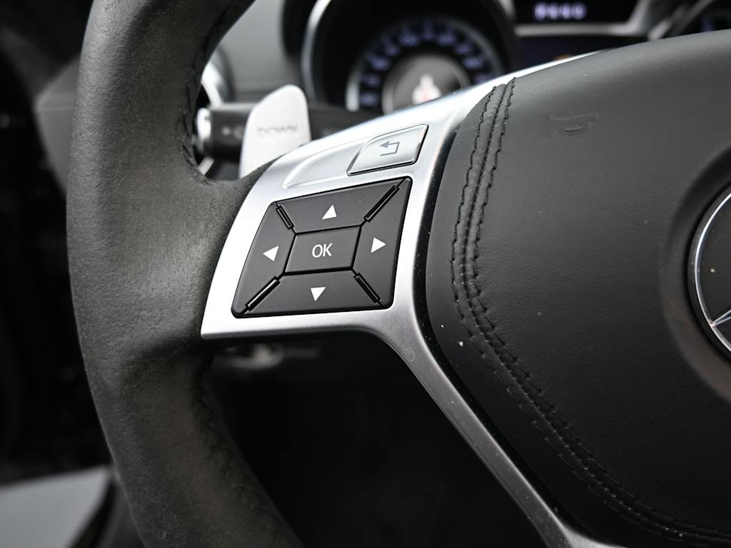 Thumbnail: 2013 Mercedes-Benz SL-Class - 17