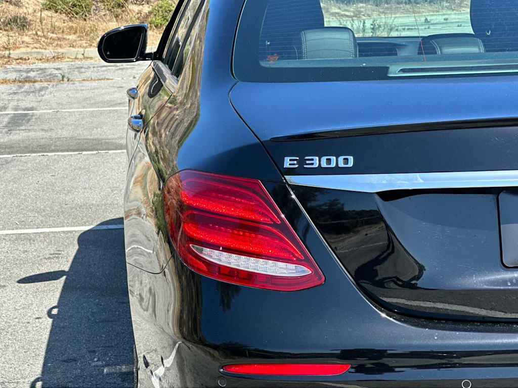 2019 Mercedes-Benz E-Class E 300 26