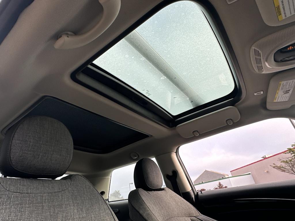 Thumbnail: 2023 MINI Cooper - 24