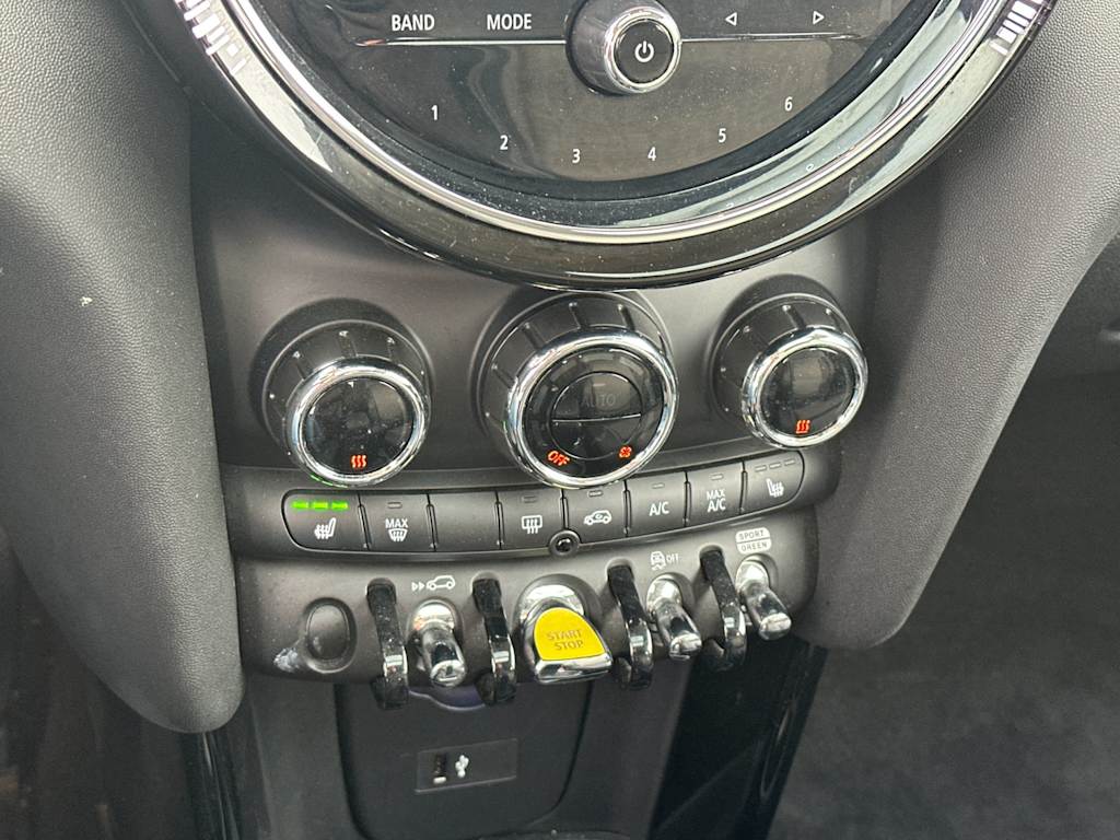 Thumbnail: 2023 MINI Cooper - 27