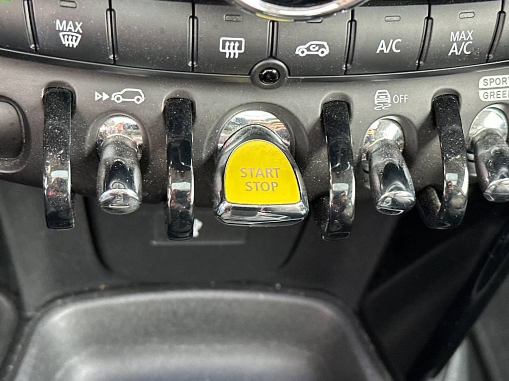 Thumbnail: 2023 MINI Cooper - 28