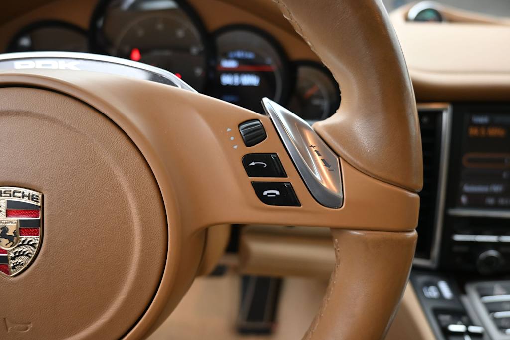 Thumbnail: 2011 Porsche Panamera - 22