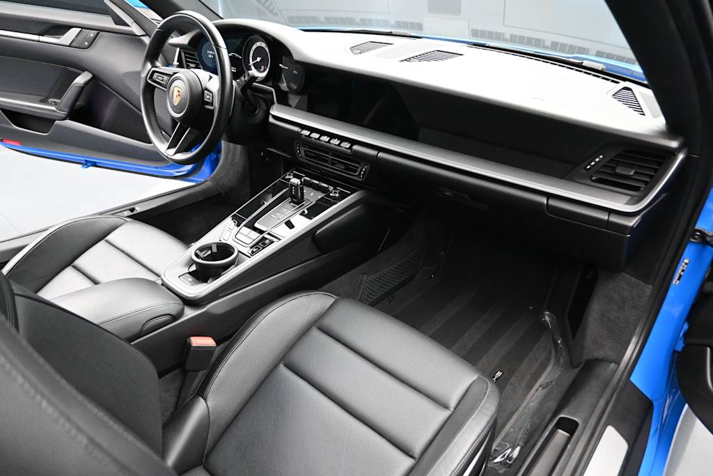 Thumbnail: 2022 Porsche 911 - 11