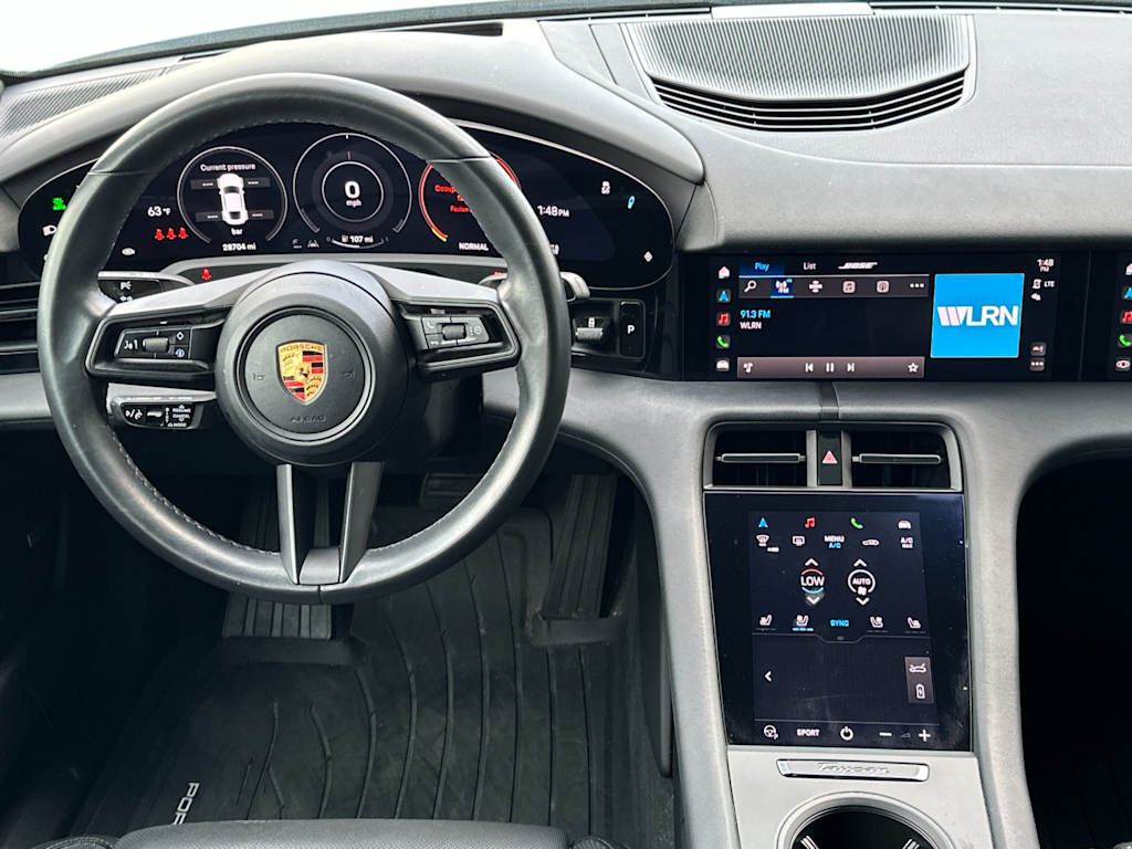 2022 Porsche Taycan  11