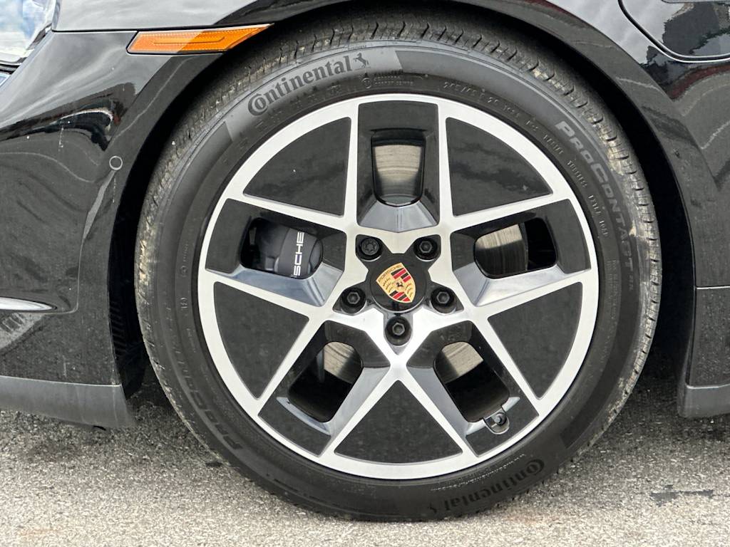 Thumbnail: 2025 Porsche Taycan - 7