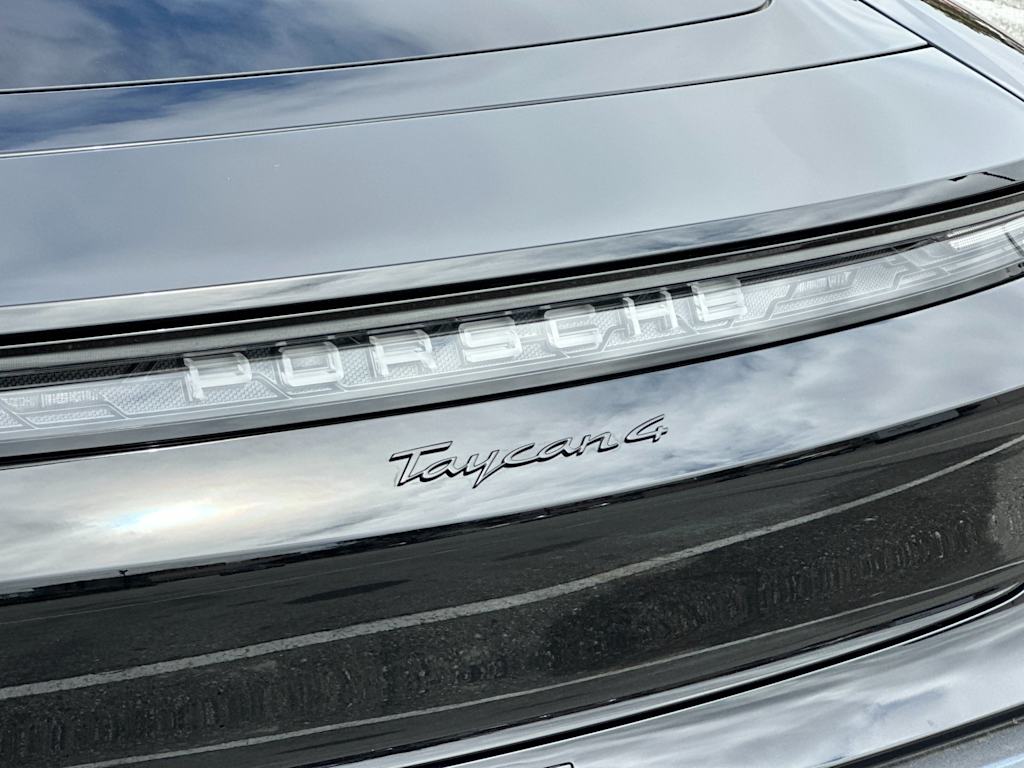 Thumbnail: 2025 Porsche Taycan - 6