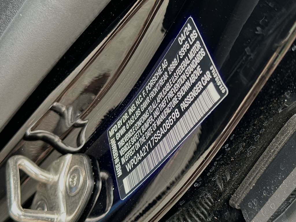 Thumbnail: 2025 Porsche Taycan - 27