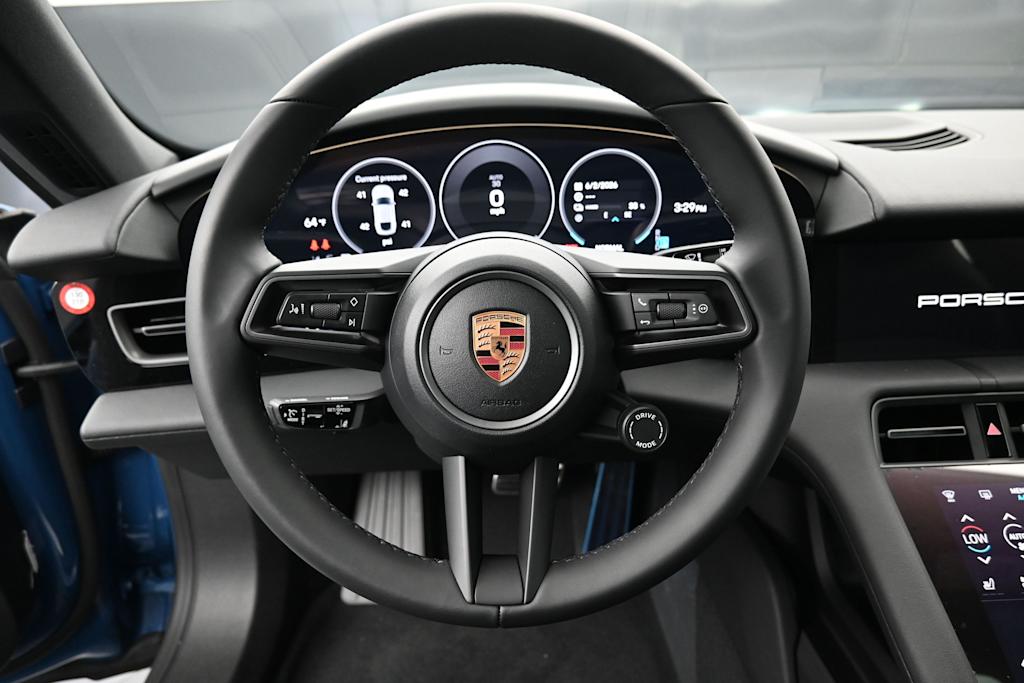 Thumbnail: 2026 Porsche Taycan - 10