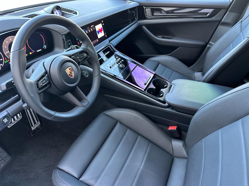 Thumbnail: 2025 Porsche Panamera - 10