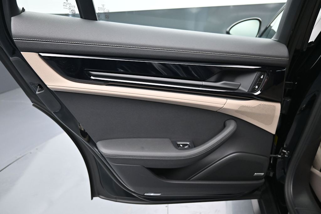 Thumbnail: 2026 Porsche Panamera - 22