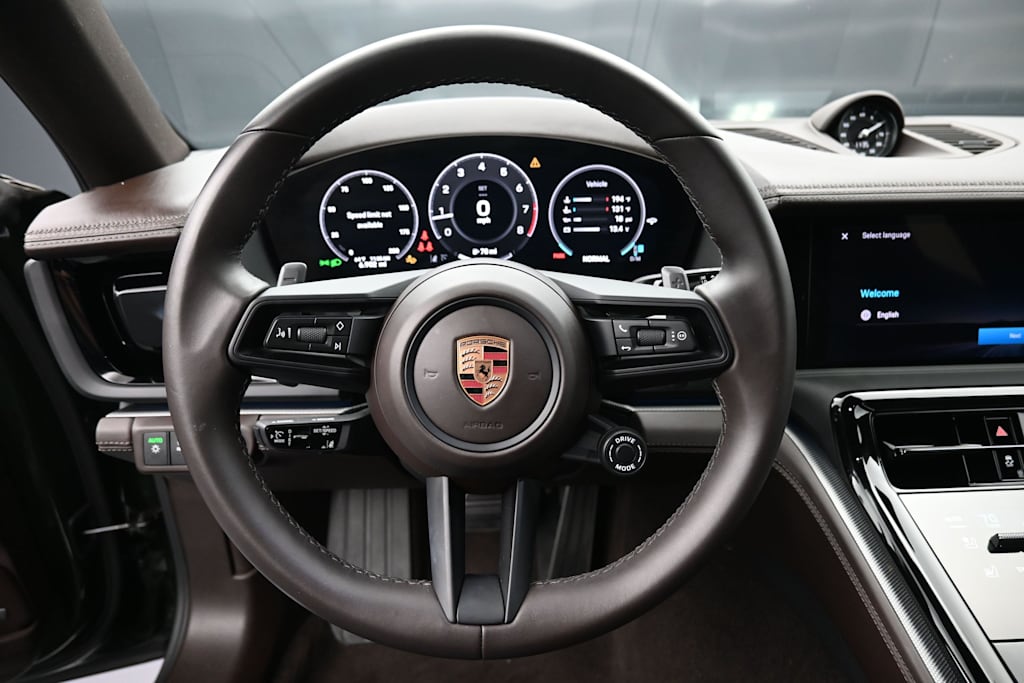 Thumbnail: 2026 Porsche Panamera - 10