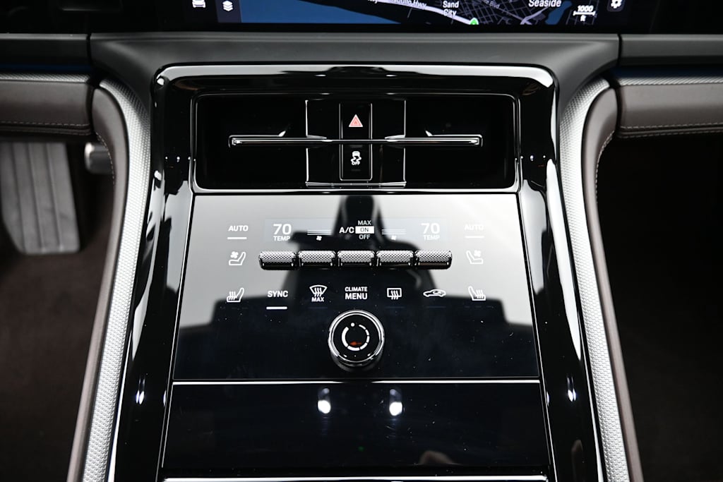 Thumbnail: 2026 Porsche Panamera - 13