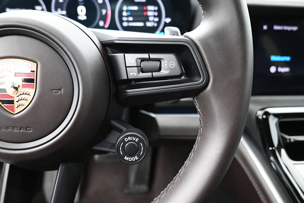 Thumbnail: 2026 Porsche Panamera - 18