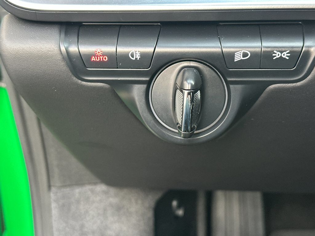 Thumbnail: 2023 Porsche 911 - 28