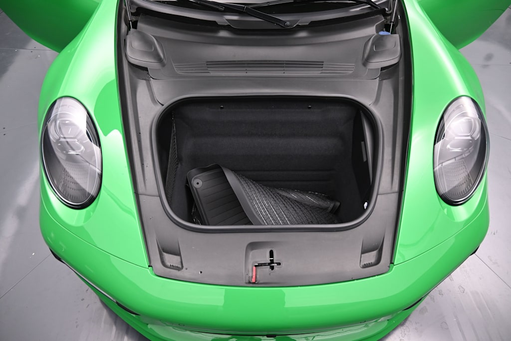 Thumbnail: 2023 Porsche 911 - 24