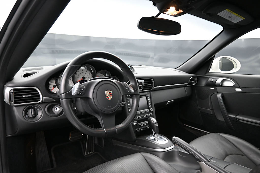 Thumbnail: 2012 Porsche 911 - 2