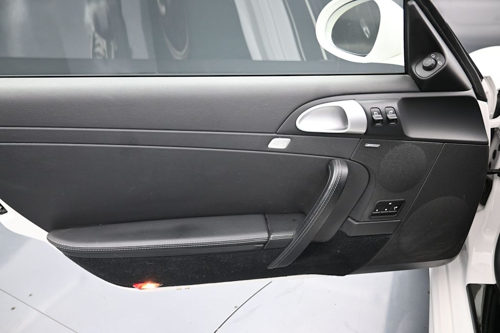 Thumbnail: 2012 Porsche 911 - 17