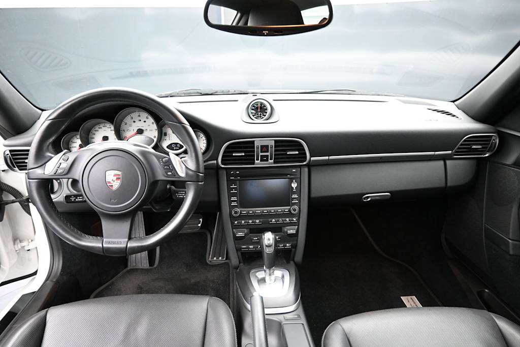 Thumbnail: 2012 Porsche 911 - 9
