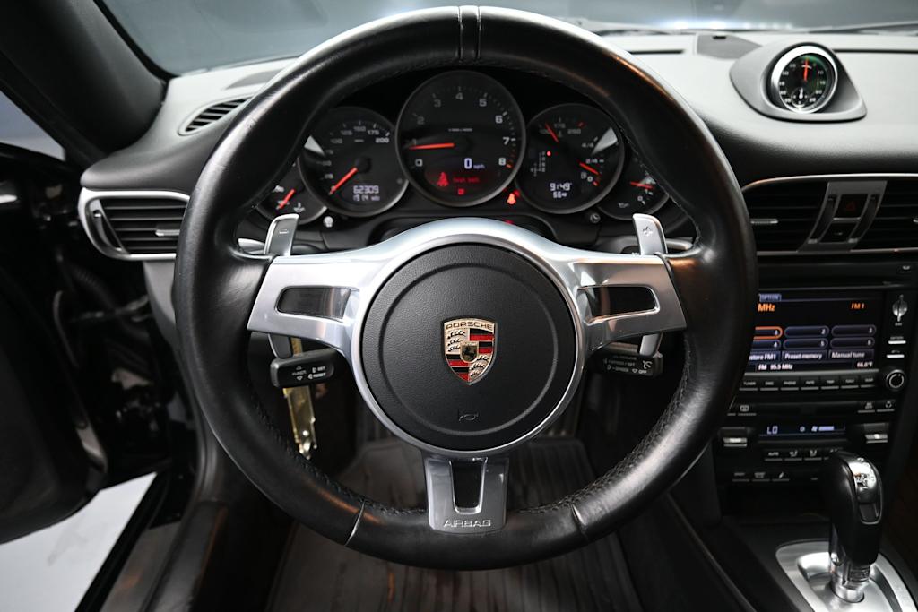 Thumbnail: 2012 Porsche 911 - 9