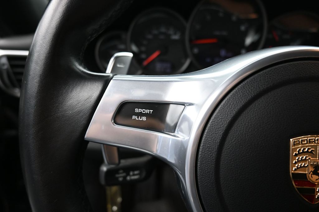 Thumbnail: 2012 Porsche 911 - 21